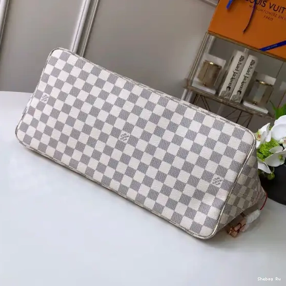 GM Louis Neverfull Vuitton 0619